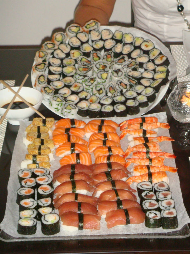 repas asiatique sushi